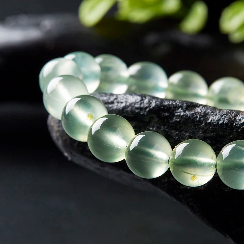 Natural Green Grape Stone Beads Bracelet on Hand for Women Aquamarine Crystal Quartz Agate Stone Emo Energy Jewelry Gift Pulsera  (GoldenCity)