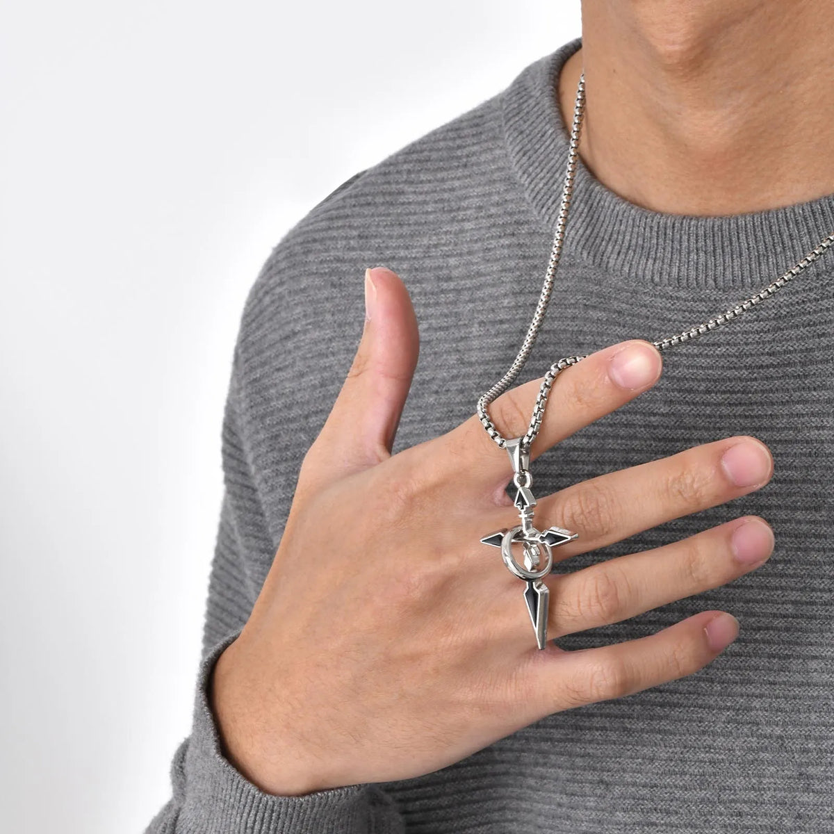 Arrow Shaped Cross Necklaces for Men Women, Cross with Circle Pendant, Stylish Christian Prayer Collar Jewelry  (GoldenCity)