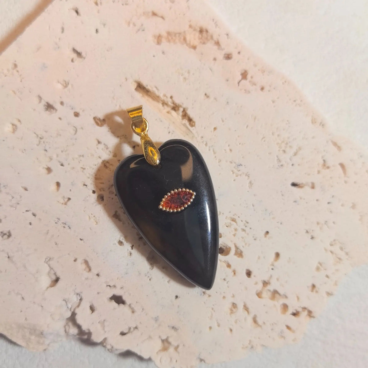 1pc Romantic Heartshape Natural Stone Pendant Green Aventurine Opal Stone Pendant for Women Jewelry Christmas Gift  (GoldenCity)