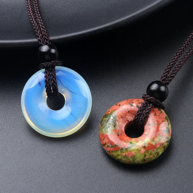 20mm Circle Donut Healing Crystals Necklace Natural Chakra Gemstone Stone Amulet Lucky Coin Donuts Charm Protection Quartz Agate  (GoldenCity)