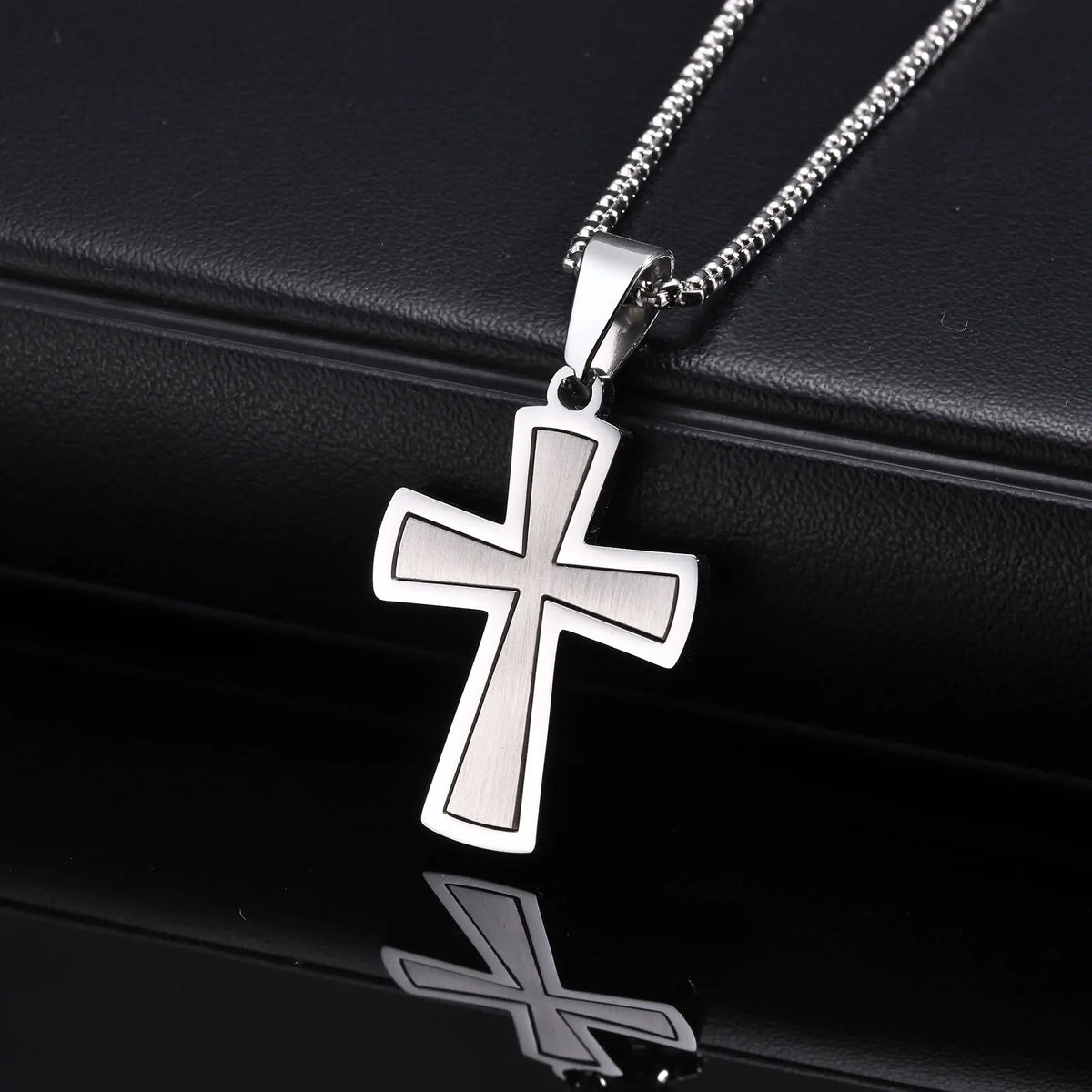 Faith Cross Pendant Necklaces for Men Women, Car Rear Mirror Decor Cross, Prayer Christian Necklaces Collar  (GoldenCity)