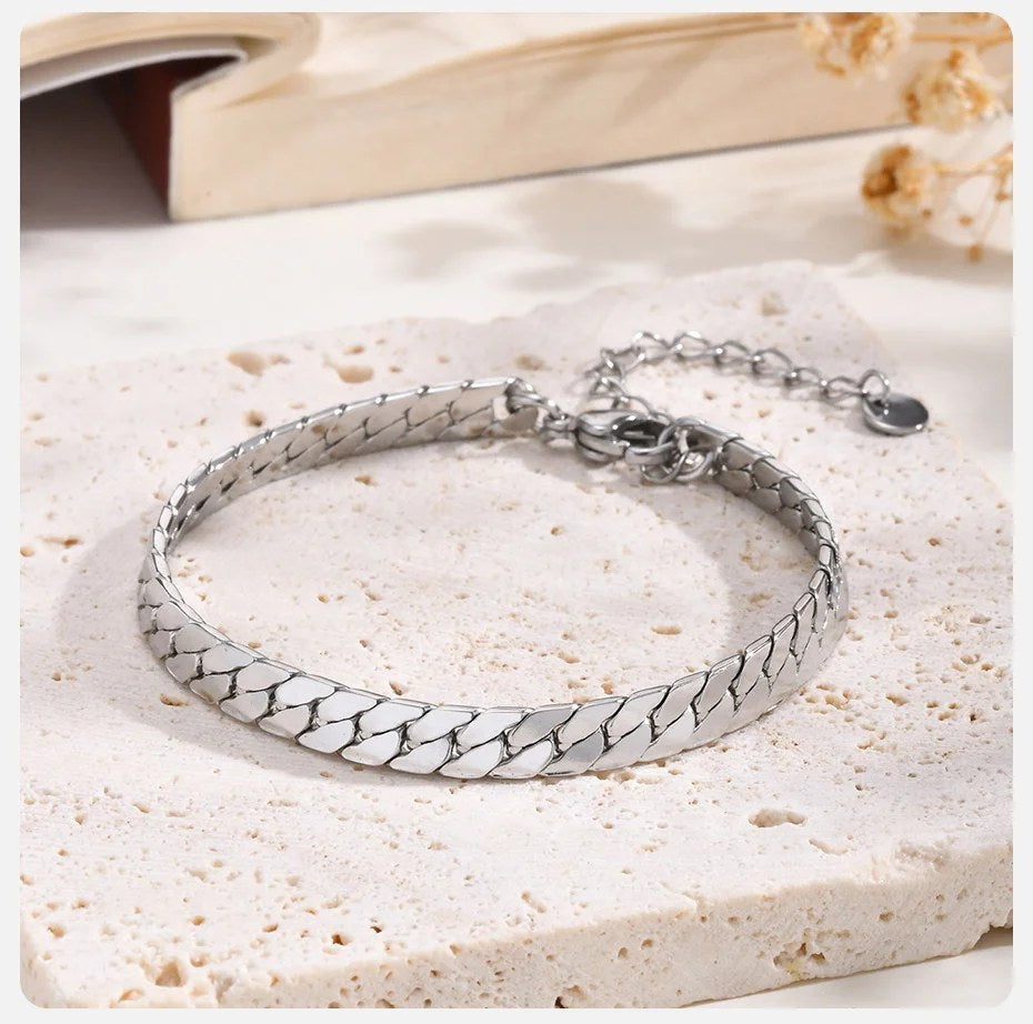 alishop:2cd75e18676e